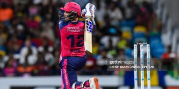 De Kock smashes 115 in the CPL