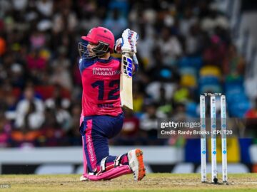 De Kock smashes 115 in the CPL